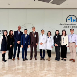 Jiahui Health Hosts Delegation from Bangkok Hospital for Strategic Exchange in Cancer Care Innovation